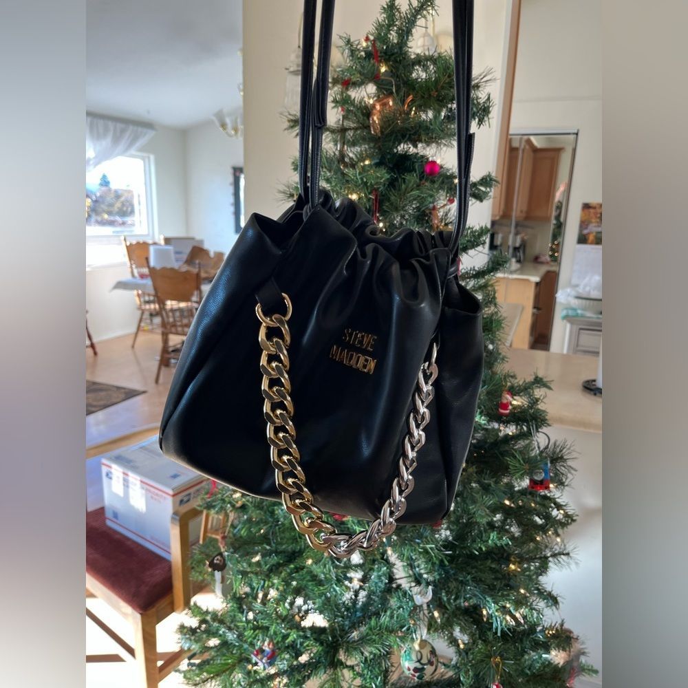 Steve Madden Dumpling Crossbody Bag